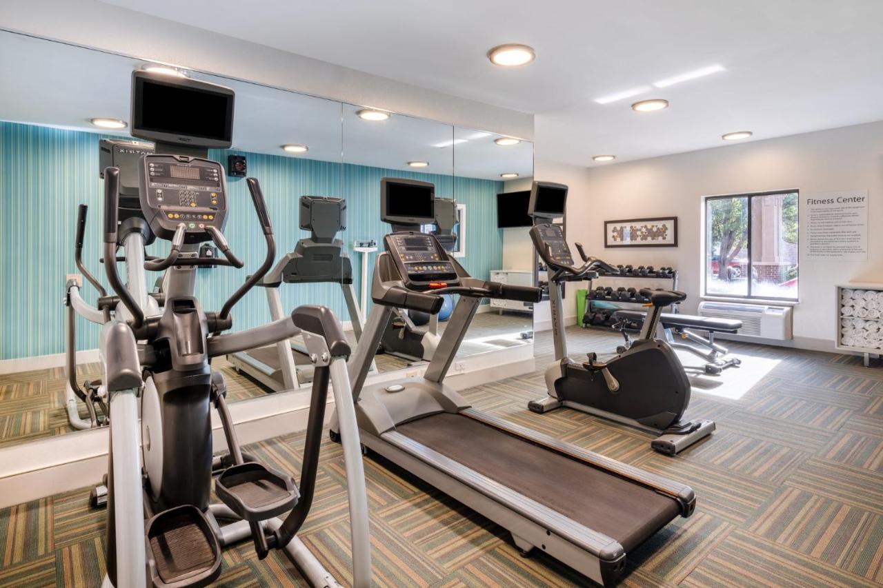 Holiday Inn Express Corydon By Ihg Bagian luar foto