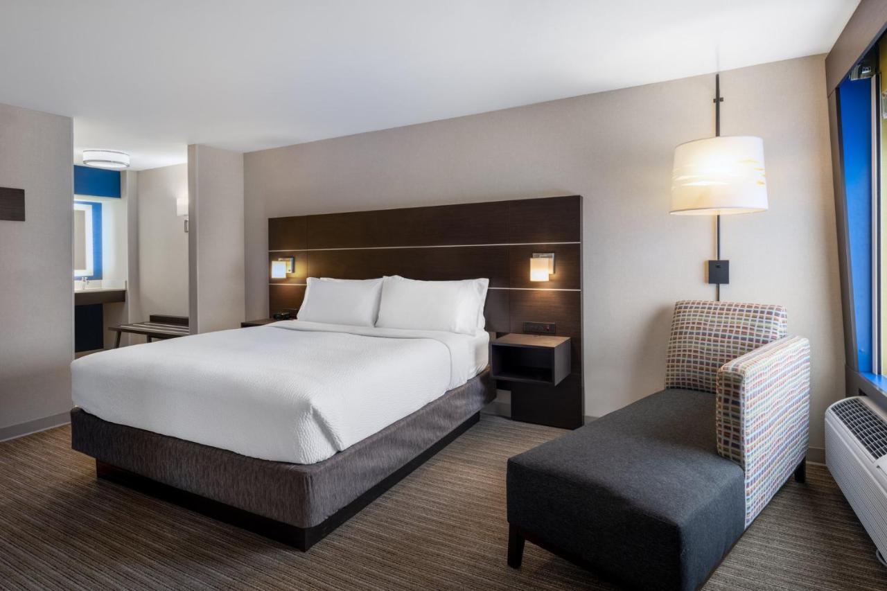 Holiday Inn Express Corydon By Ihg Bagian luar foto