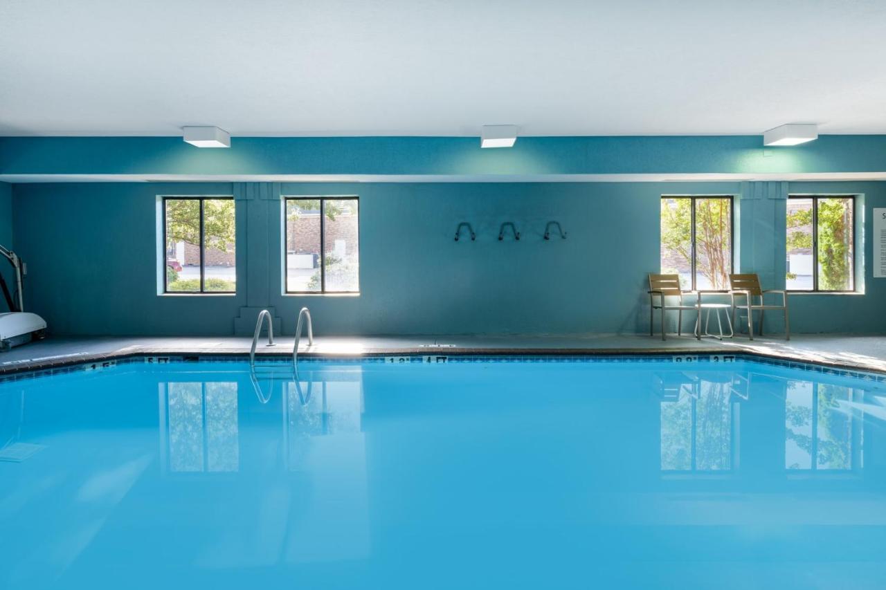 Holiday Inn Express Corydon By Ihg Bagian luar foto