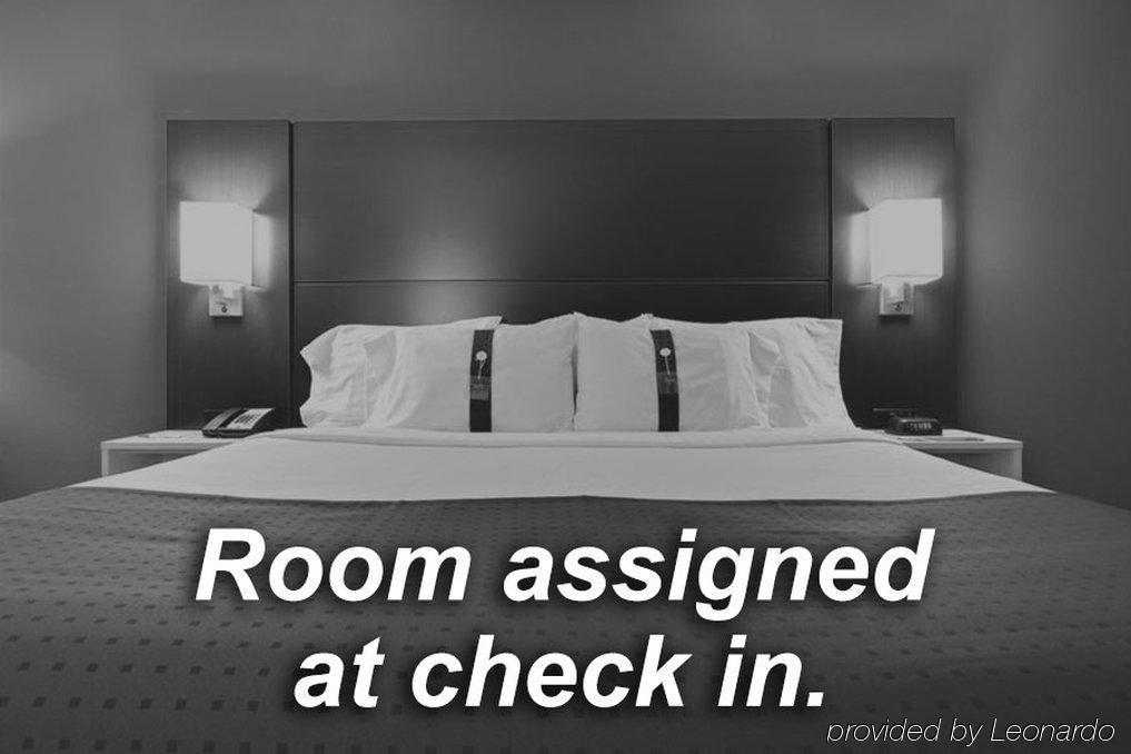 Holiday Inn Express Corydon By Ihg Bagian luar foto