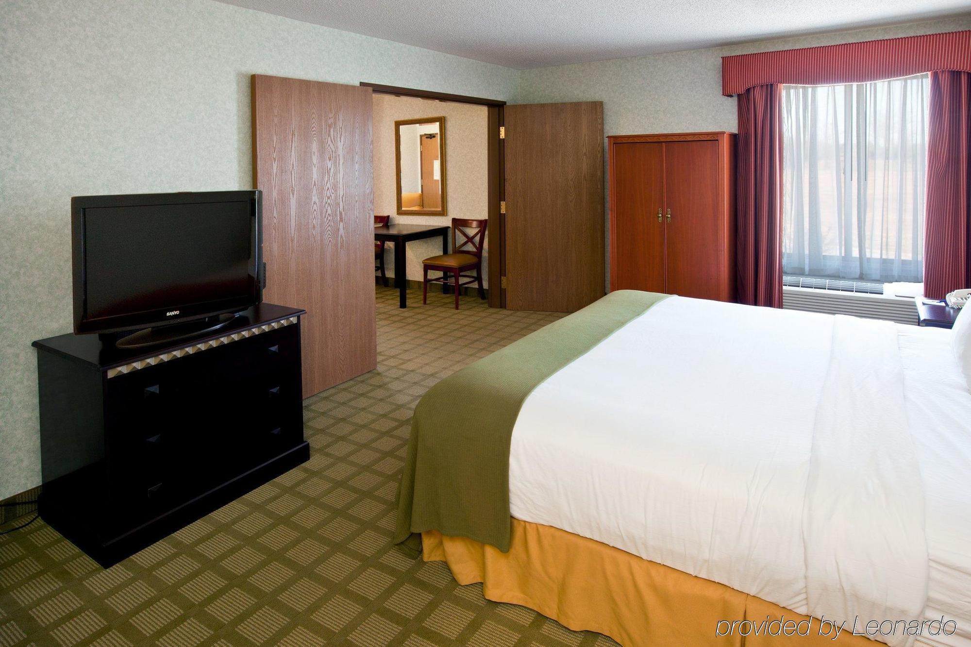 Holiday Inn Express Corydon By Ihg Ruang foto