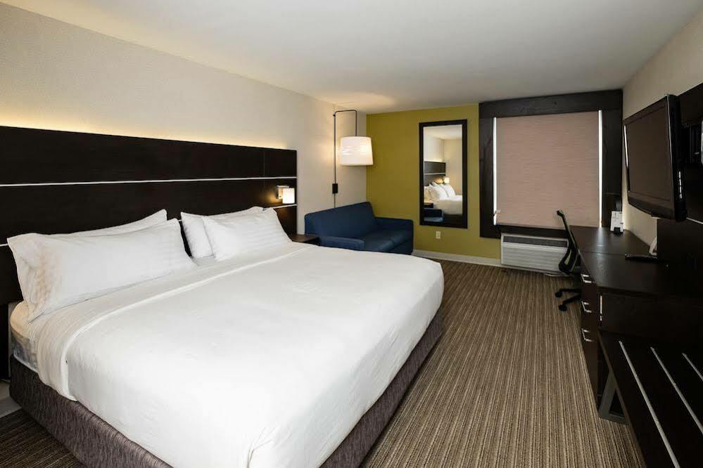 Holiday Inn Express Corydon By Ihg Bagian luar foto